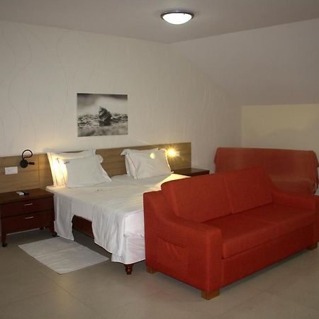 Mindelo Residencial Bed & Breakfast Luaran gambar
