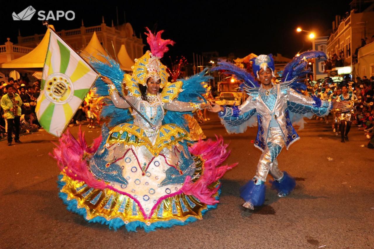 Mindelo Residencial Bed & Breakfast Luaran gambar