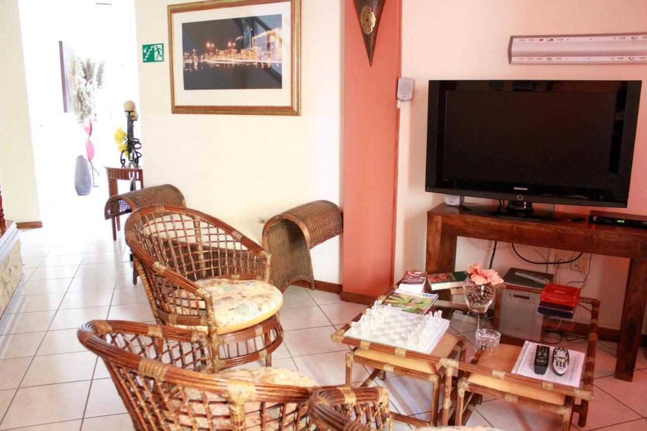 Mindelo Residencial Bed & Breakfast Luaran gambar